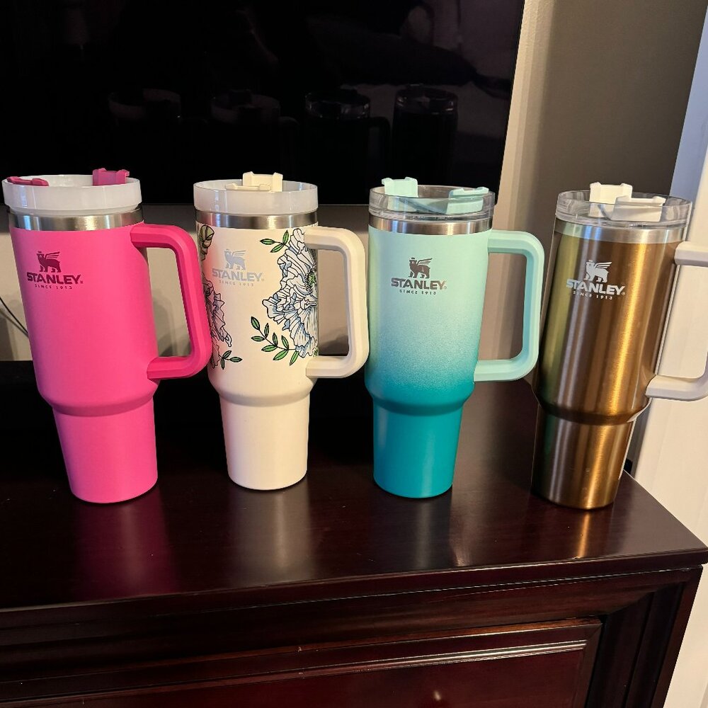 Stanley 40oz Lot